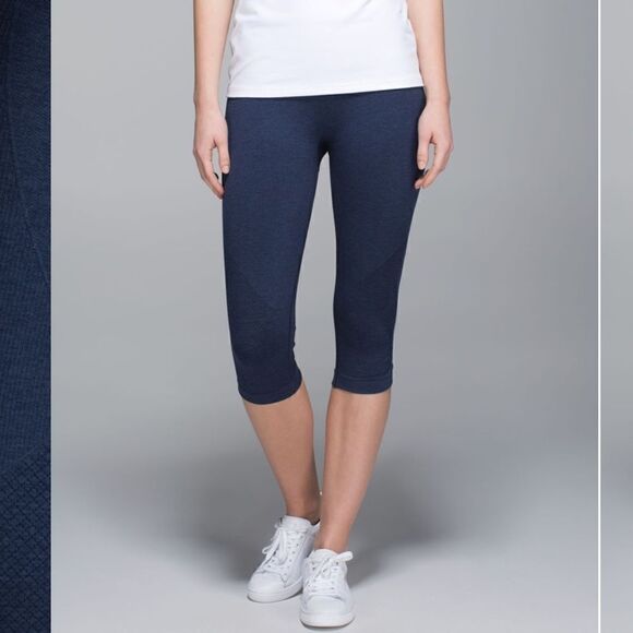 Lululemon In The Flow Crop II leggings - Picture 1 of 16